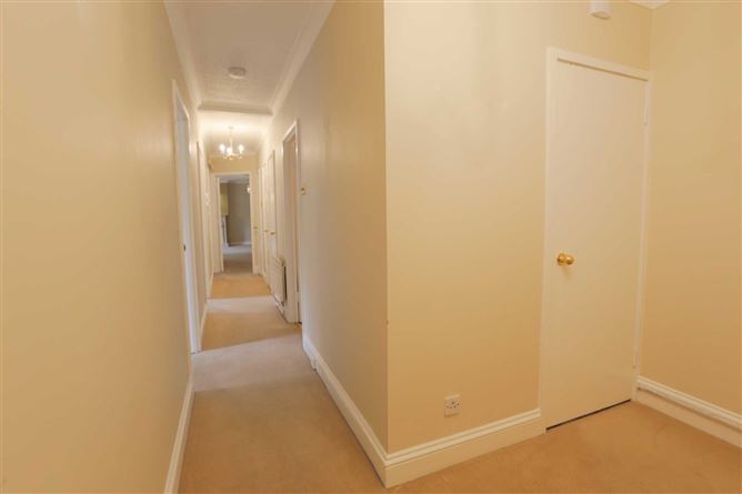 15 Merrion Court, Dublin 4