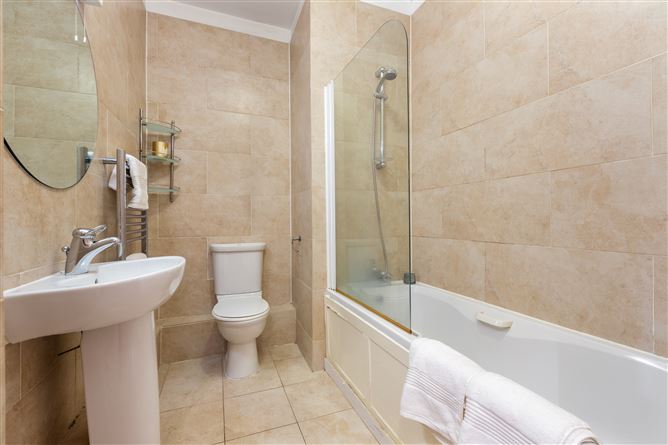 Apartment 12 Hyde Court, South City Centre, Dublin 2