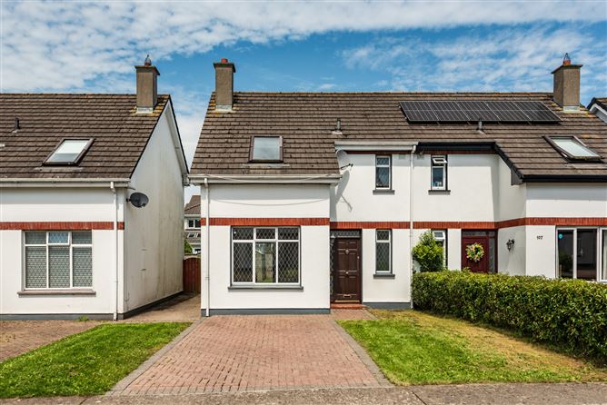 https://photos-a.propertyimages.ie/media/7/1/2/4940217/1df9dba3-cc77-46bd-b64c-67529e84348d_l.jpg