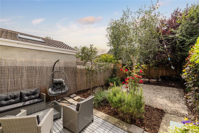 11 Oak Grove, Royal Oak, Santry, Dublin 9