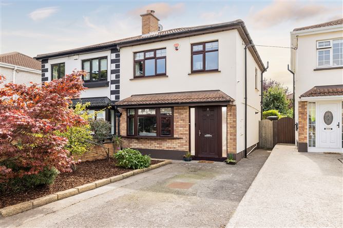 11 Oak Grove, Royal Oak, Santry, Dublin 9