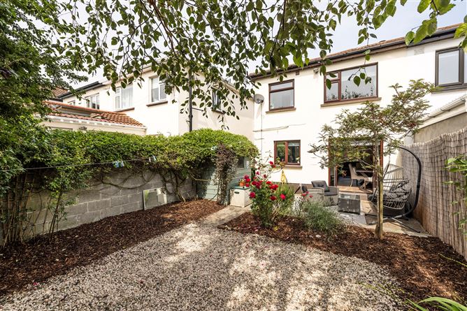 11 Oak Grove, Royal Oak, Santry, Dublin 9
