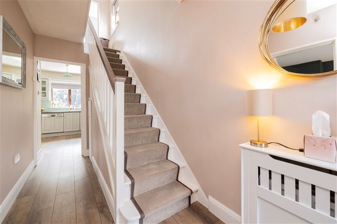 11 Oak Grove, Royal Oak, Santry, Dublin 9