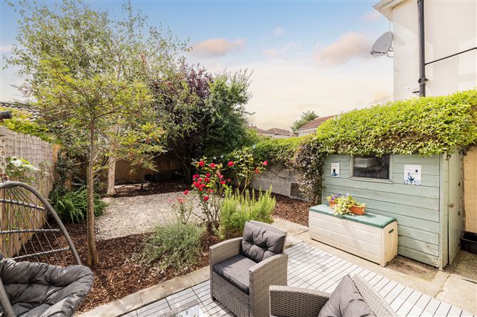 11 Oak Grove, Royal Oak, Santry, Dublin 9