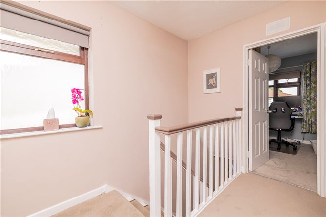 11 Oak Grove, Royal Oak, Santry, Dublin 9