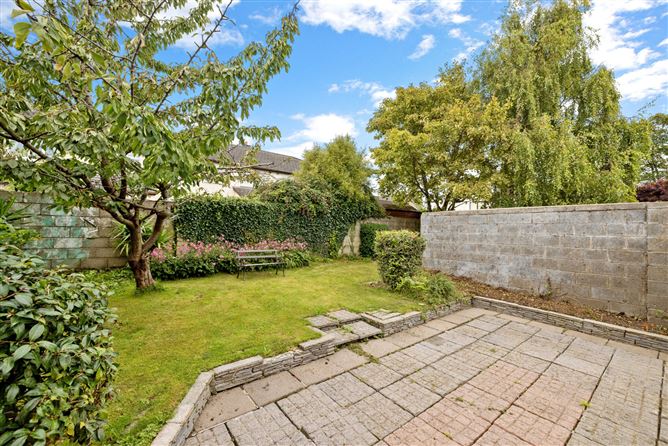 1 Whitethorn Walk, Westminster Park, Foxrock, Dublin 18