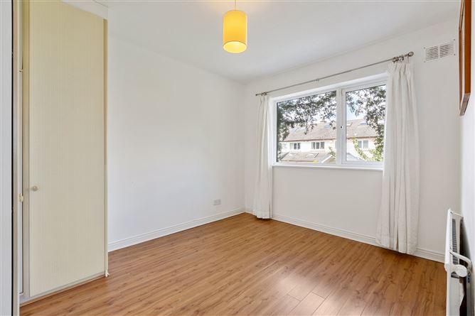 1 Whitethorn Walk, Westminster Park, Foxrock, Dublin 18