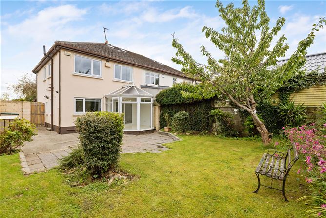 1 Whitethorn Walk, Westminster Park, Foxrock, Dublin 18