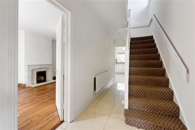 1 Whitethorn Walk, Westminster Park, Foxrock, Dublin 18