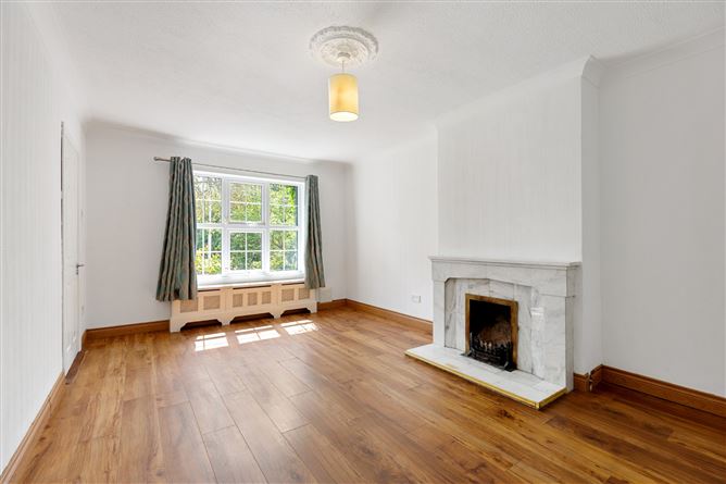 1 Whitethorn Walk, Westminster Park, Foxrock, Dublin 18