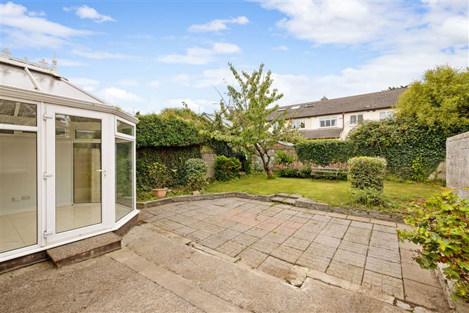 1 Whitethorn Walk, Westminster Park, Foxrock, Dublin 18