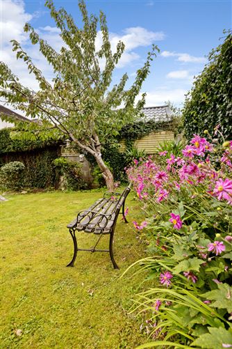 1 Whitethorn Walk, Westminster Park, Foxrock, Dublin 18