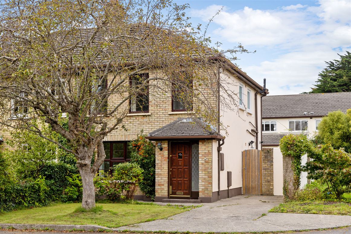 1 Whitethorn Walk, Westminster Park, Foxrock, Dublin 18