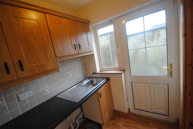 27 Rosslands, Roscrea, Co.Tipperary