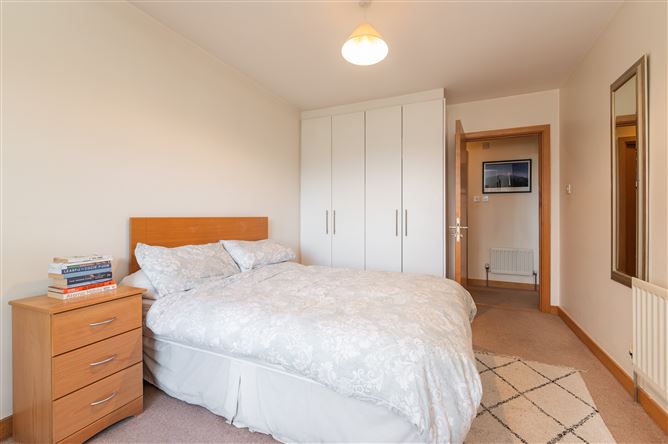 64 The Atrium, Roebuck Hill Apts., Clonskeagh, Dublin 14