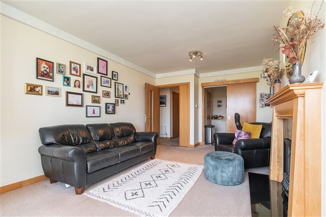 64 The Atrium, Roebuck Hill Apts., Clonskeagh, Dublin 14