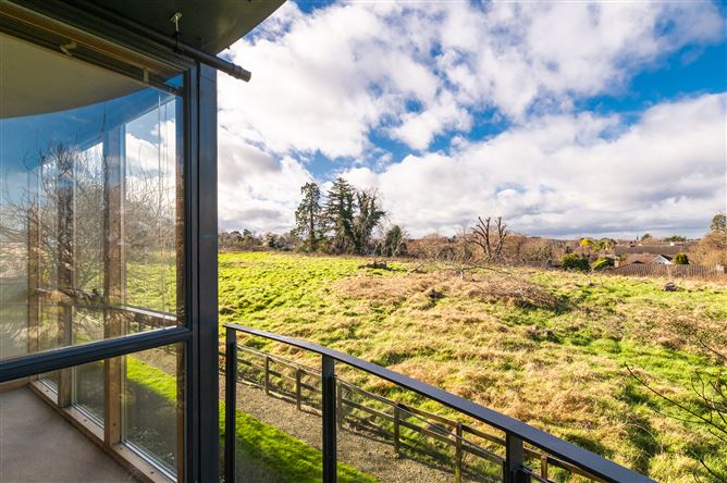64 The Atrium, Roebuck Hill Apts., Clonskeagh, Dublin 14