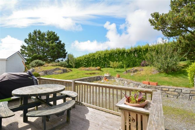 4 The Old Cottages, Roundstone, Galway