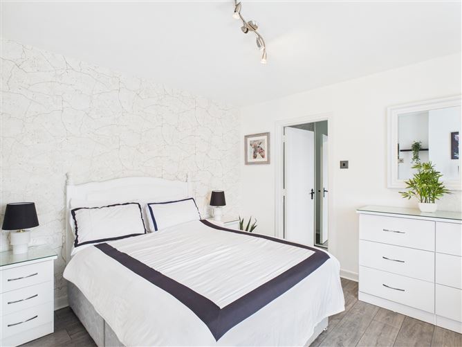 18 Appollonian Suites, Church Road, Tramore, Waterford