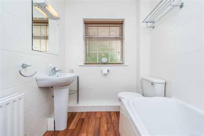 23 Cherry Grove, Naas, Co. Kildare