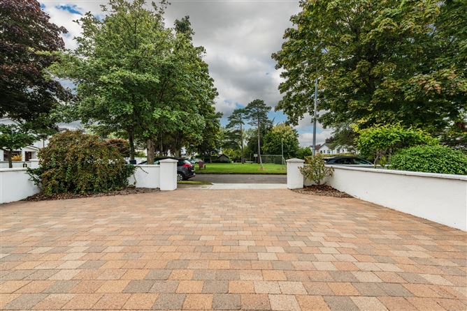 23 Cherry Grove, Naas, Co. Kildare