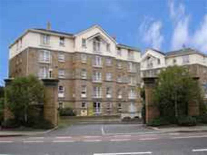 Shanagarry, Milltown Road