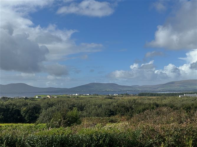 Ref 1208 - 9 Waterville Links, Waterville, Kerry