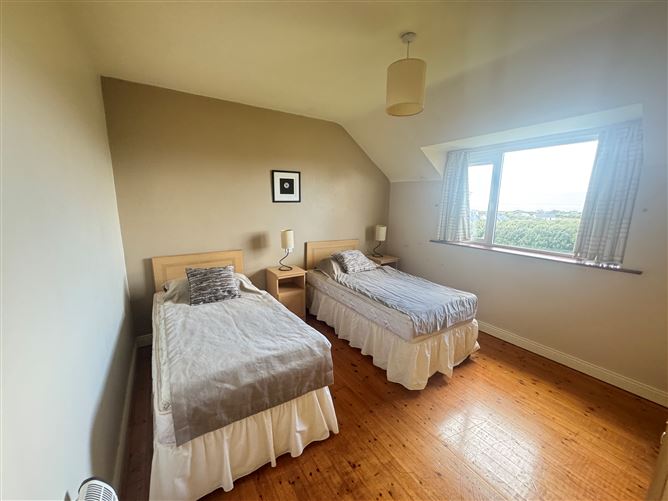 Ref 1208 - 9 Waterville Links, Waterville, Kerry