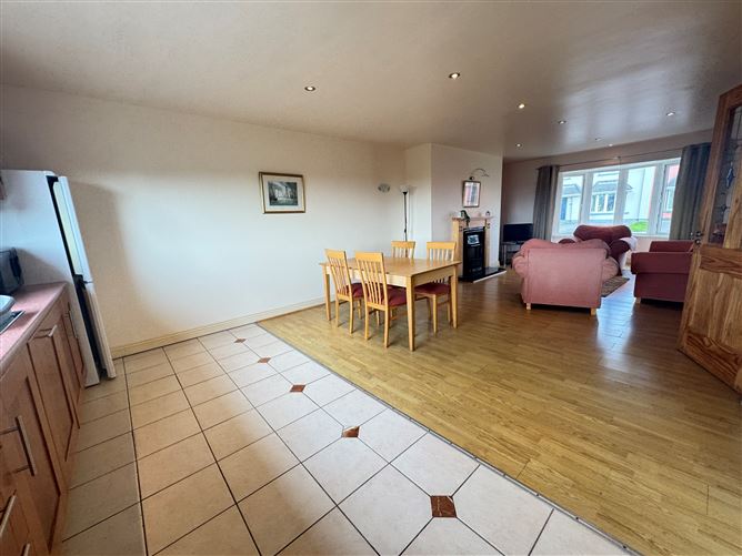 Ref 1208 - 9 Waterville Links, Waterville, Kerry