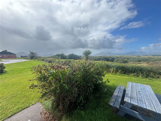 Ref 1208 - 9 Waterville Links, Waterville, Kerry