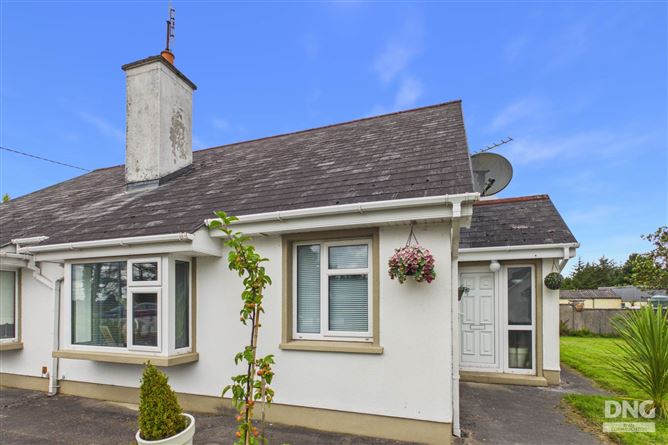 9 Quinn Villas, Ballaghaderreen, County Roscommon