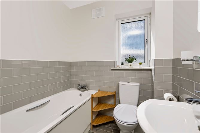 Photo 24 of 34 — 35 Manor View, Roxborough Manor, Wexford Town, Wexford