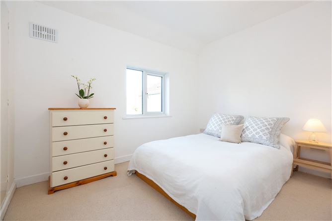 8 Castle Villas, Killincarrig, Greystones, Co. Wicklow