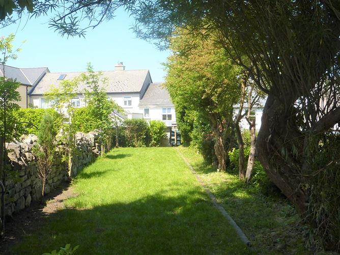 Rhopos, Upper Quay, Westport, Co. Mayo