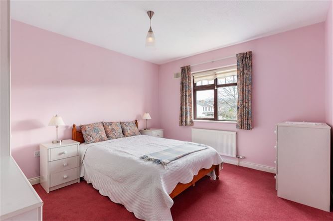 19 Orlagh Green, Scholarstown Road, Knocklyon, Dublin 16