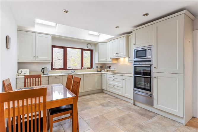 19 Orlagh Green, Scholarstown Road, Knocklyon, Dublin 16