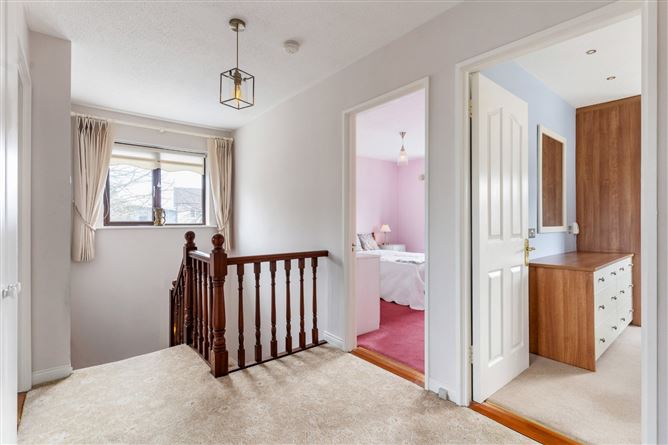 19 Orlagh Green, Scholarstown Road, Knocklyon, Dublin 16