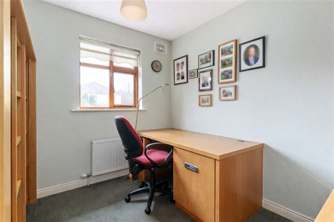 19 Orlagh Green, Scholarstown Road, Knocklyon, Dublin 16