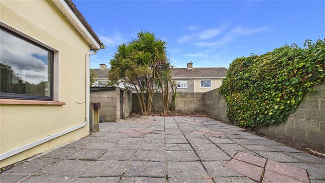 Photo 23 of 26 — 19 Lismore Park, Waterford City, Waterford