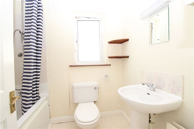 28 Laverna Dale, Castleknock, Dublin 15
