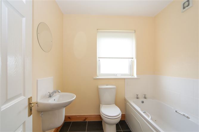 11 Oak View, Ballacollig, Mountmellick, Co. Laois