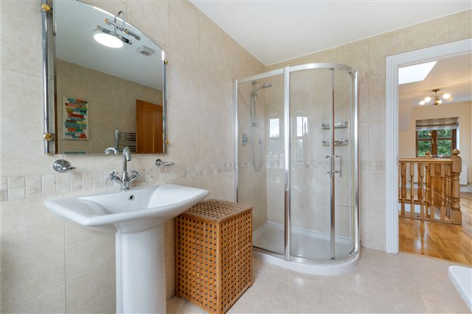Mistletoe Lodge, Cloverhill, Knocknahur, Sligo