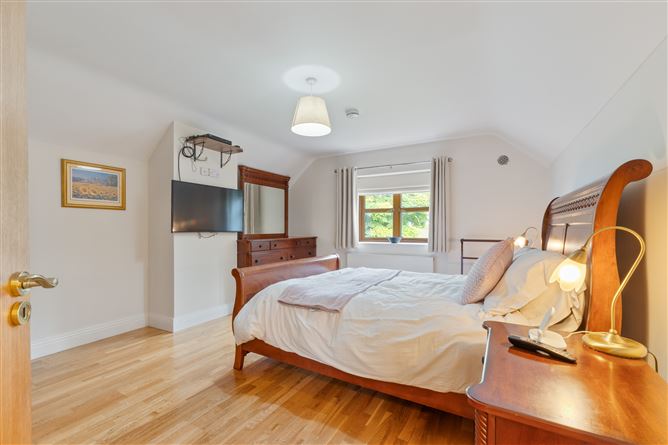 Mistletoe Lodge, Cloverhill, Knocknahur, Sligo