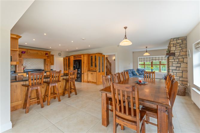 Mistletoe Lodge, Cloverhill, Knocknahur, Sligo