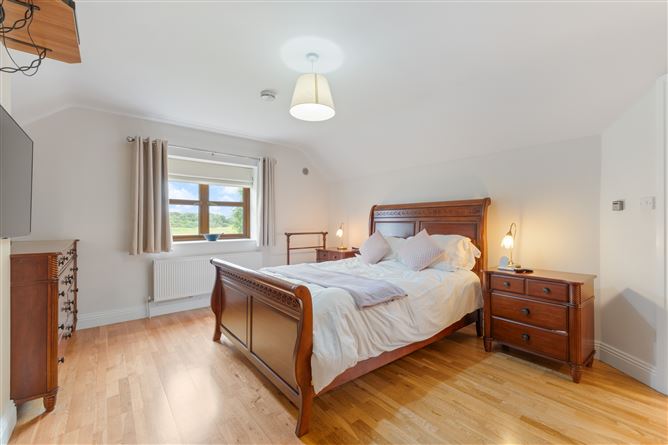 Mistletoe Lodge, Cloverhill, Knocknahur, Sligo
