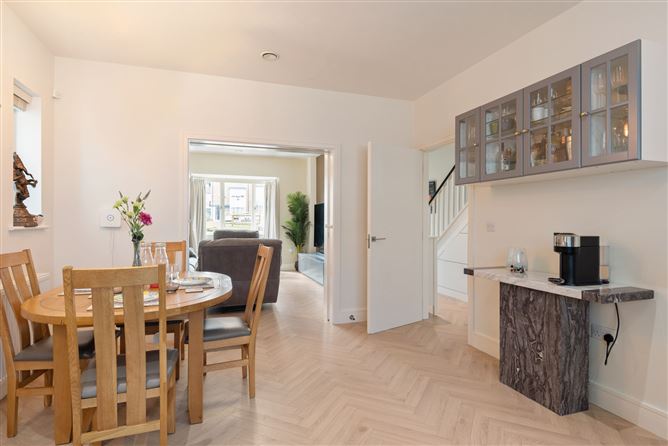 18 Clay Farm Green, Leopardstown, Dublin 18