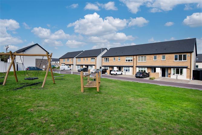 18 Clay Farm Green, Leopardstown, Dublin 18