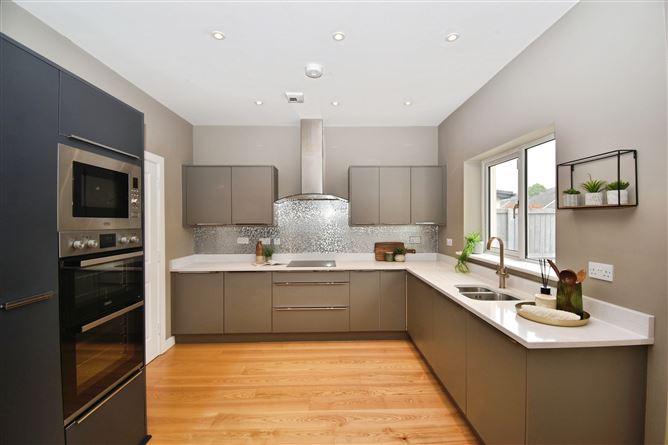 Photo 11 of 32 — 6 Blackrock Crescent, Eden, Blackrock, Cork