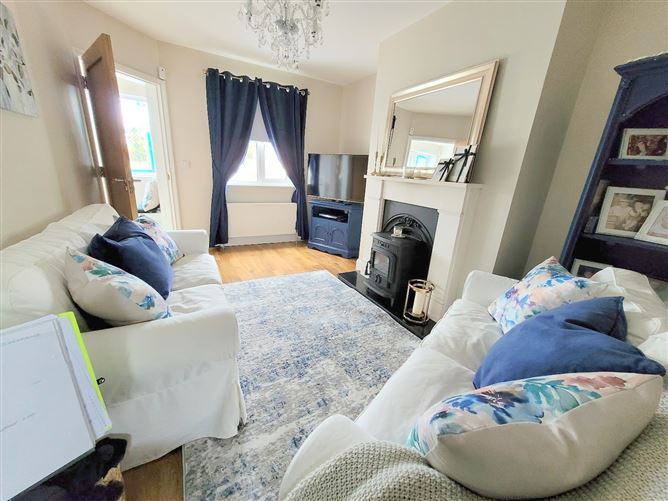10 Hogan Square, Cahir, Tipperary