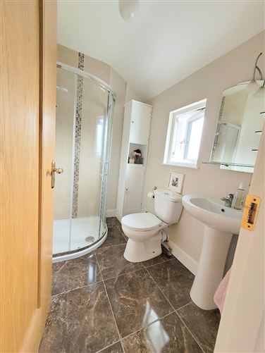 10 Hogan Square, Cahir, Tipperary